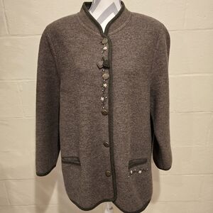 Vintage BOOS Pure New Wool Jacket With Edelweiss Embroidery Brown Size 46.